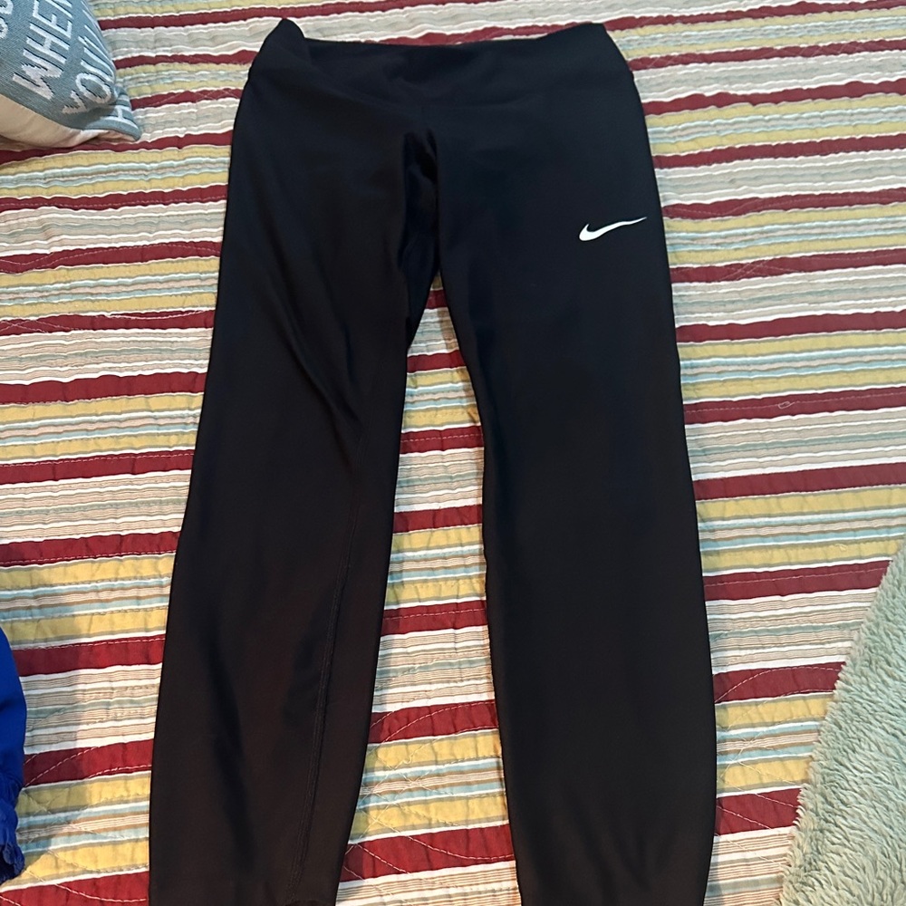 Nike Women’s Small Black Leggings
